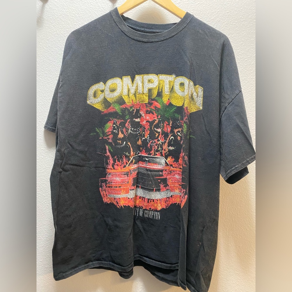 Compton vintage tee